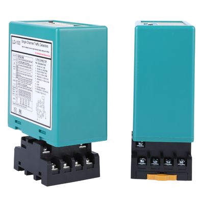 Detektor loop kendaraan profesional Indikasi kesalahan LED yang akurat Paket gangguan anti-crosstalk Ukuran 136 * 86 * 52 mm